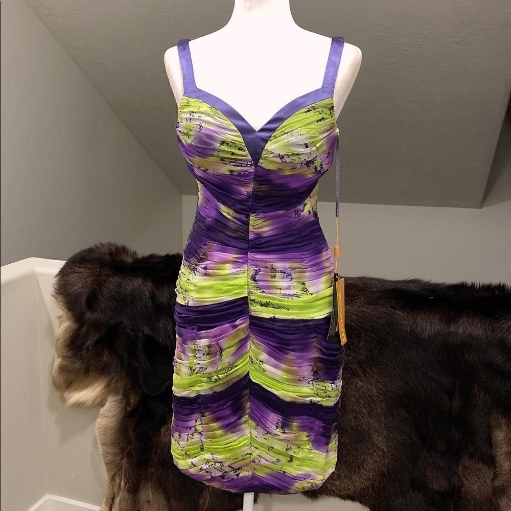 Charming 100%Silk Floral-Print Horizontal Pleatedkneelengthdress